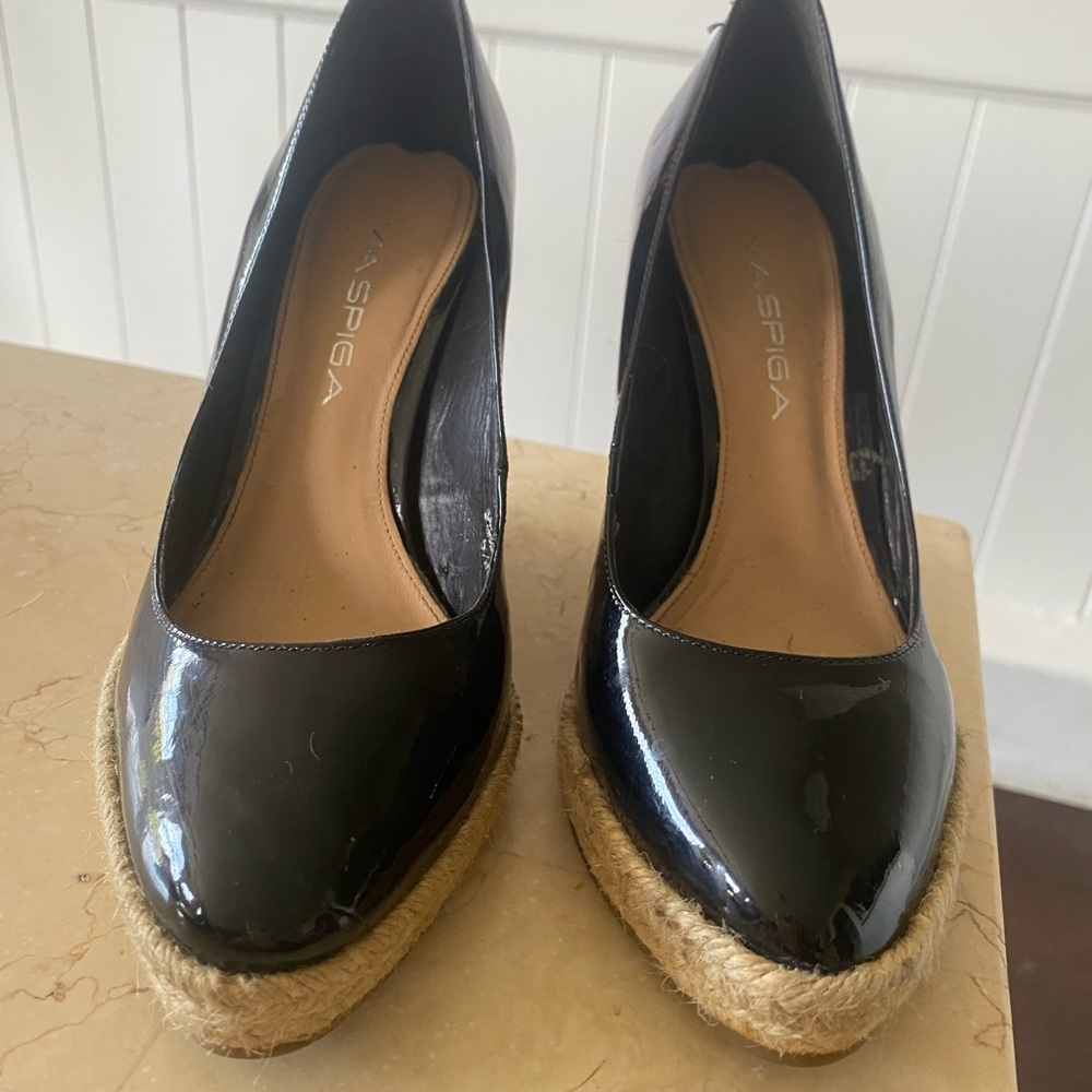 Never worn Via Spiga black patent leather espadrille wedges.